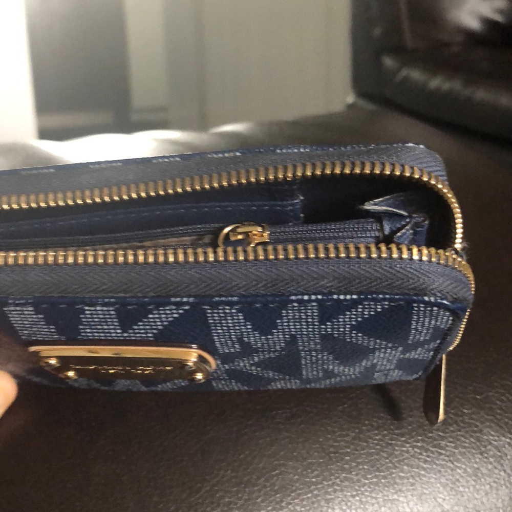 Wallet - Picture 3 of 3